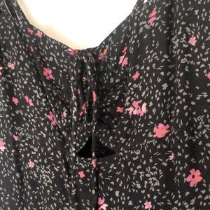 Volcom sundress with pockets. Size M